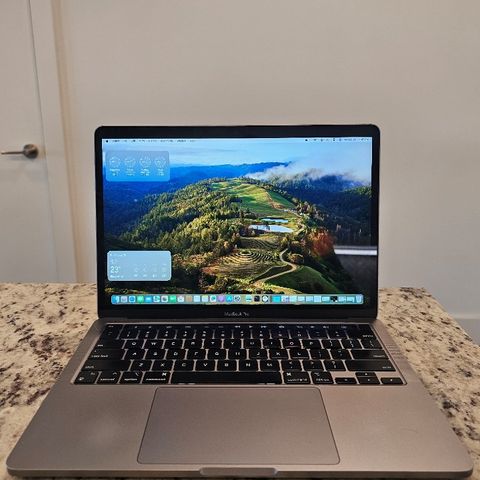 MacBook Pro 13 M1