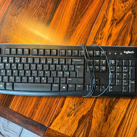 Logitech tastatur