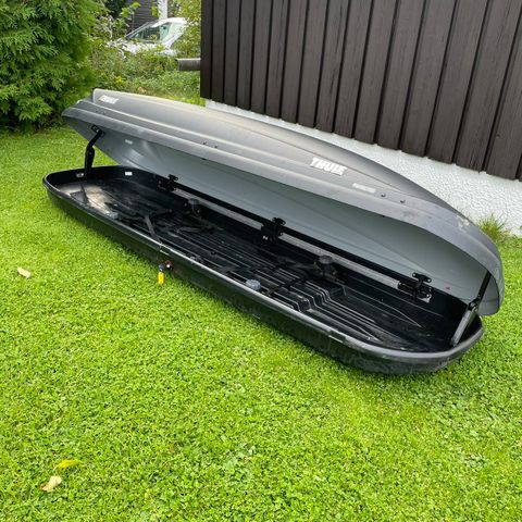 Thule skiboks pacific 700 til salgs