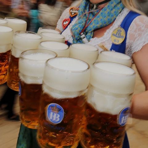 To billetter til Oktoberfest Randaberg 28.09 ønskes kjøpt!