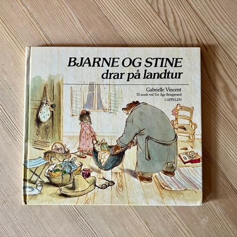 Bjarne og Stine drar på landtur