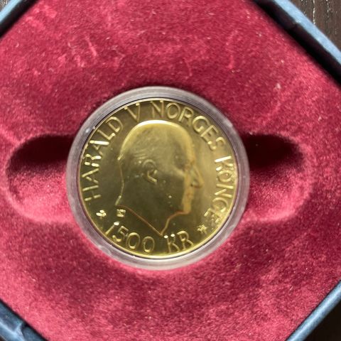 Nobel minnemynt i gull utgitt til 100-årsjubileet for Nobel Fredspris i 2001