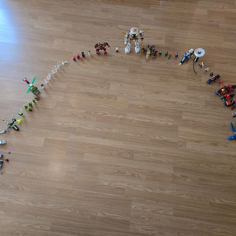 Stor samling Ninjago lego selges samlet