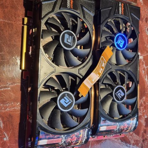 2 stk. Radeon HD 6950 Graphics Card SLI