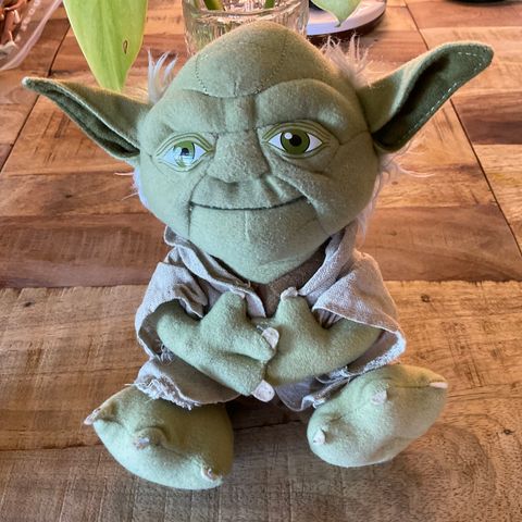 Star Wars Talking Yoda