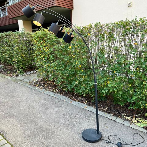 Gulvlampe fra Lampehuset