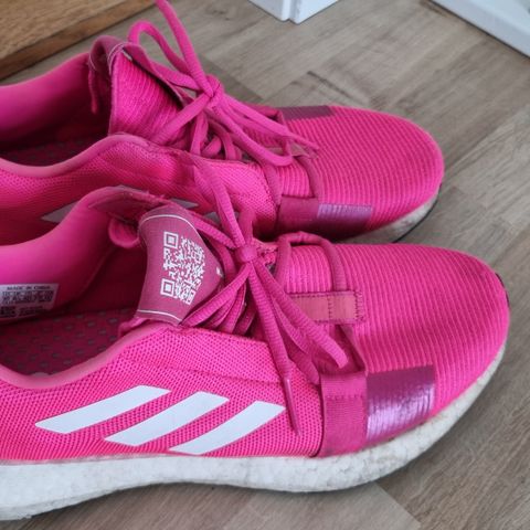 Adidas sko 42 2/3