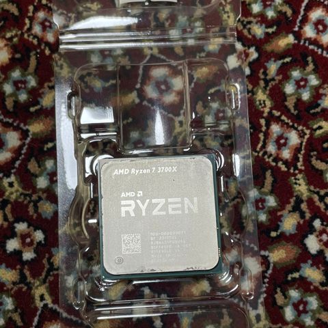 AMD Ryzen 7 3700x Prosessor