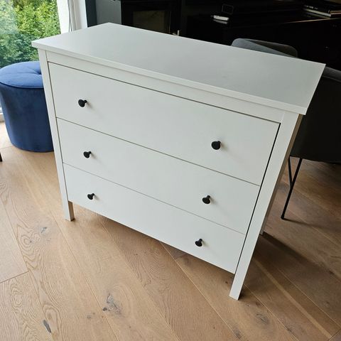 IIKEA HEMNES Kommode med 3 skuffer, hvit beis,