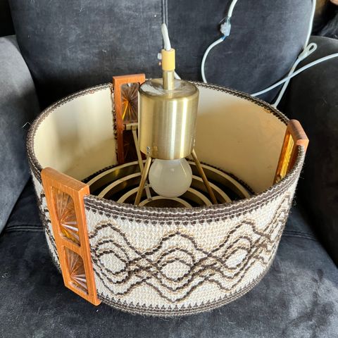 Ragla Vintage/retro tak lampe messing, brodert stoff skjerm med vinduer