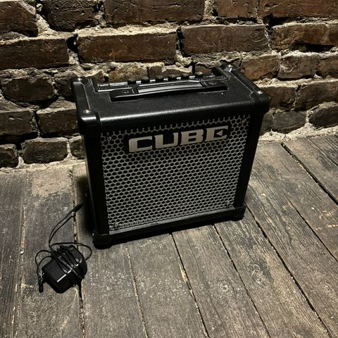 Roland cube 10GX