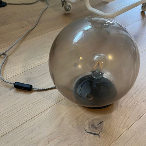 IKEA Fado Bordlampe