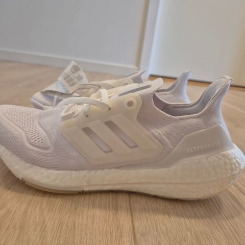 Adidas ultraboost 22