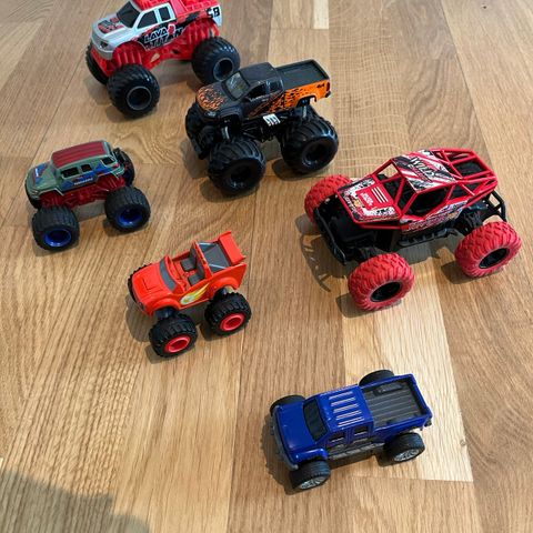 Seks monstertruck biler