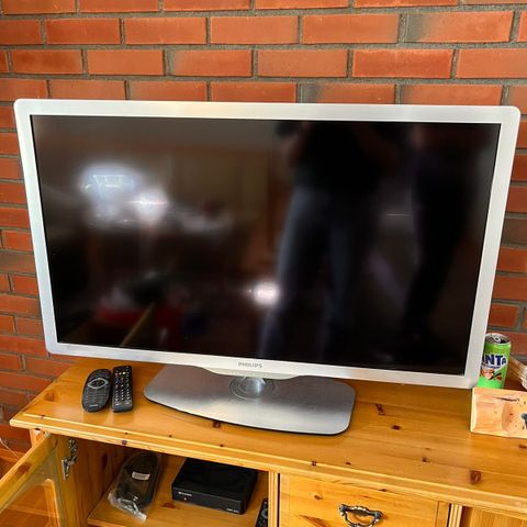 TV Phillips selges billig 40"