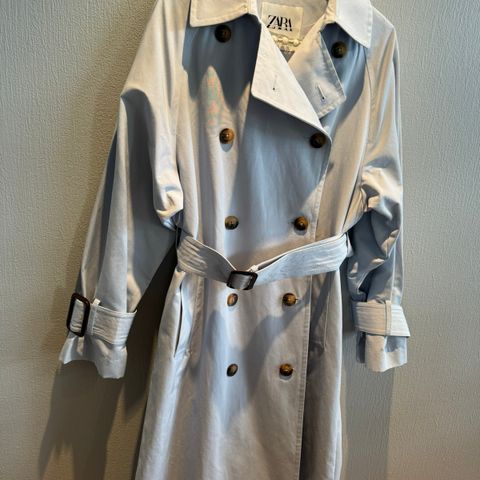 Zara trenchcoat oversized