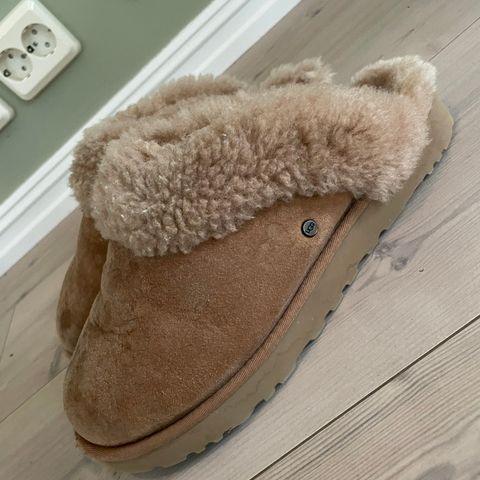 W Classic Slipper II - Tøfler UGG