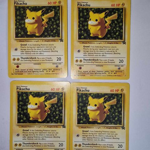 Pokemon kort - VINTAGE 4x Pikachu 1999 WOTC Black Star promo