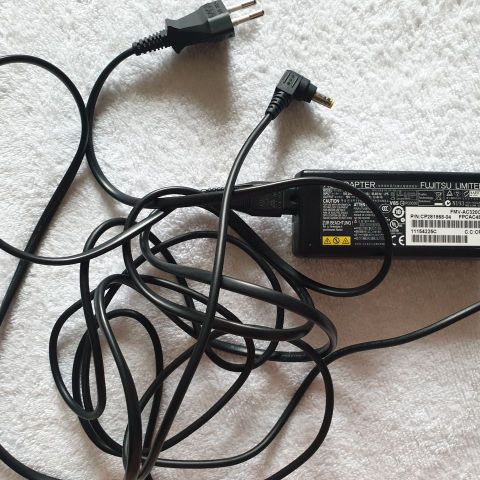 Fujitsu AC adapter