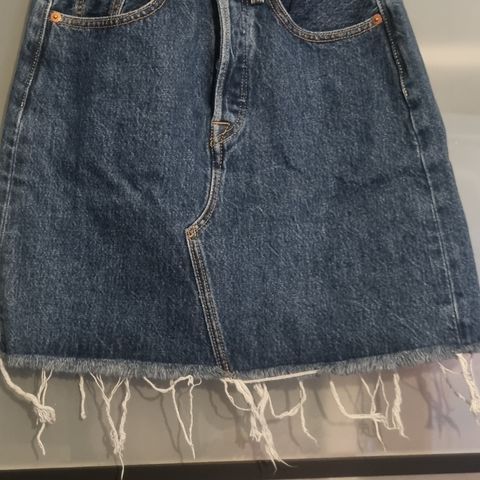 Skjørt levis 25