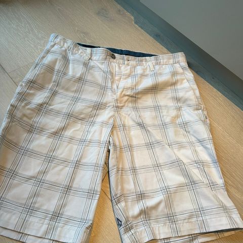 Shorts fra Volcom