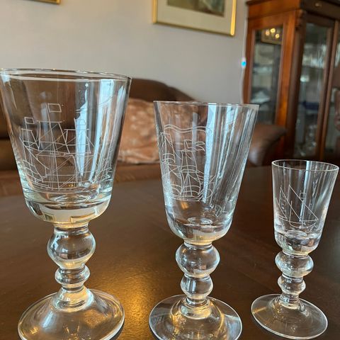 Skuteglass fra Magnor kr 100 pr glass