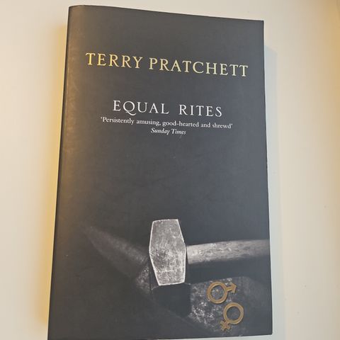 Equal Rites - Terry Pratchett