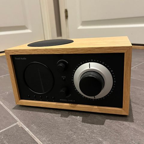 Tivoli radio model one + (DAB)