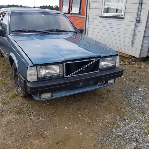 Volvo 745 selges i deler