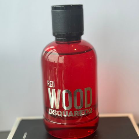 Red wood dsquared2 100ml