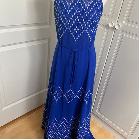 Karen Millen royal blue kjole