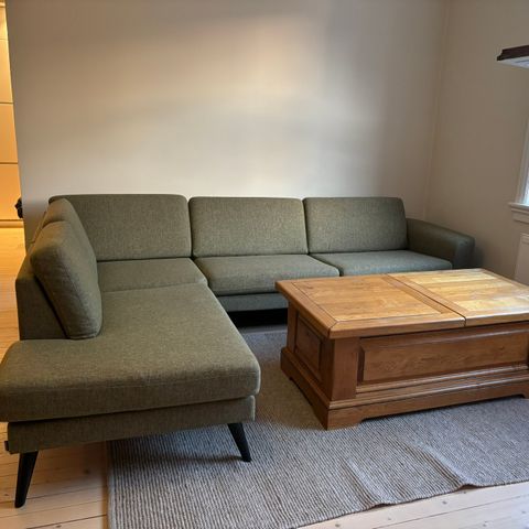 Hjellegjerde villa sofa