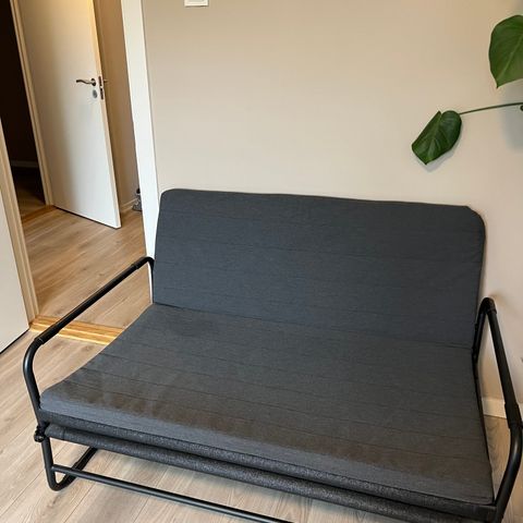 Praktisk sovesofa fra IKEA