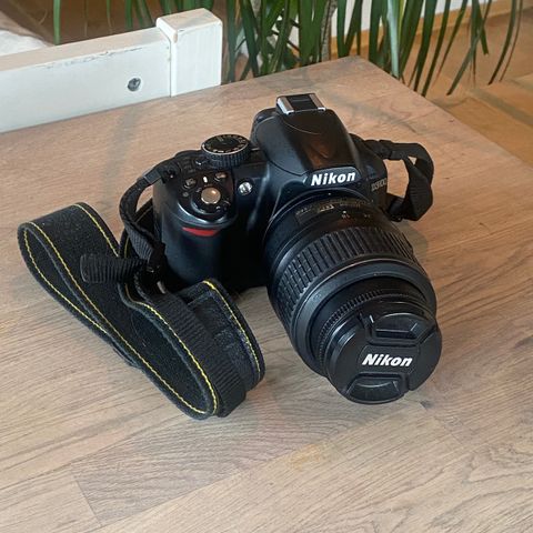 Nikon D3100 med tilbehør