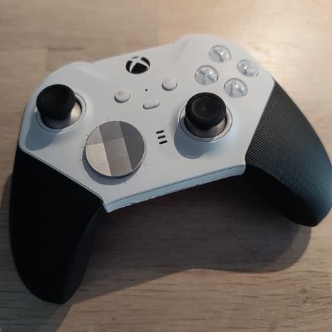 Xbox Elite Wireless Controller Series 2 Core White