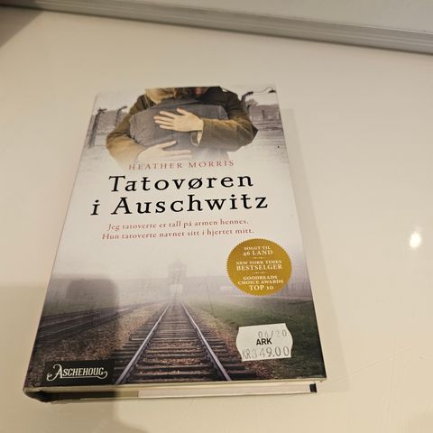 Tatovøren i Auschwitz. Heather Morris