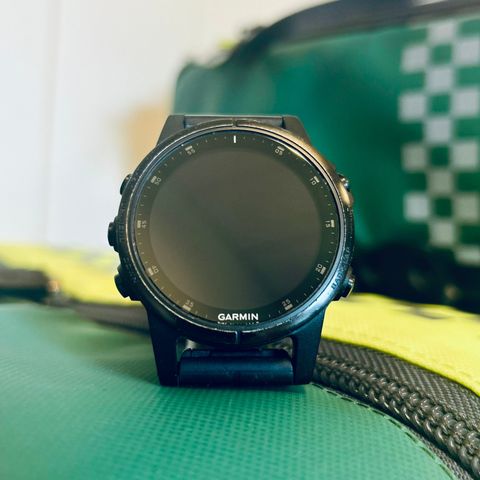 Garmin Fenix 5S Pluss Sapphire