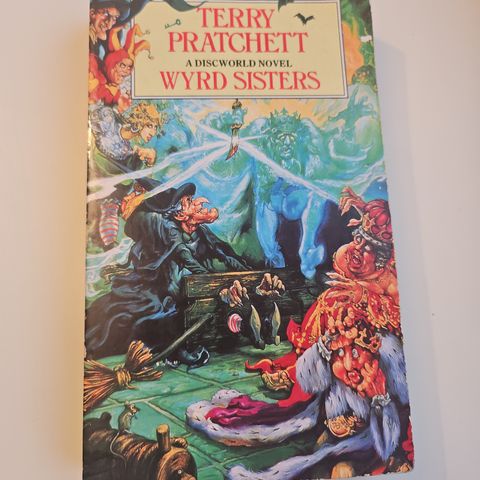 Wyrd Sisters - Terry Pratchett