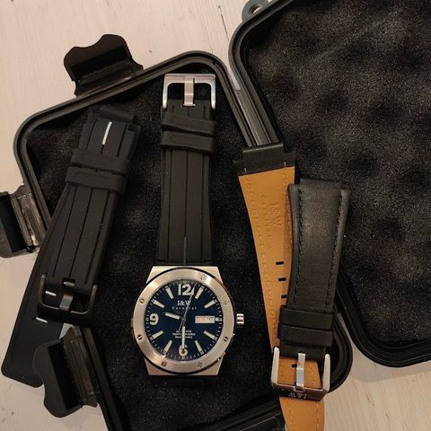 2 stk Flotte 42mm Automatic Klokker selges billig!