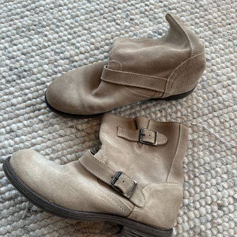 Semsket skinn boots i str 38