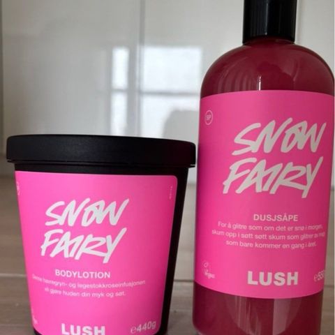 LUSH Snow Fairy lotion og dusj såpe