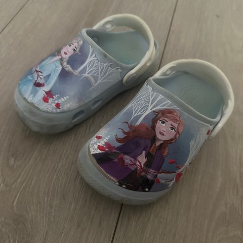 Crocs med frozen, Elsa motiv i str 28