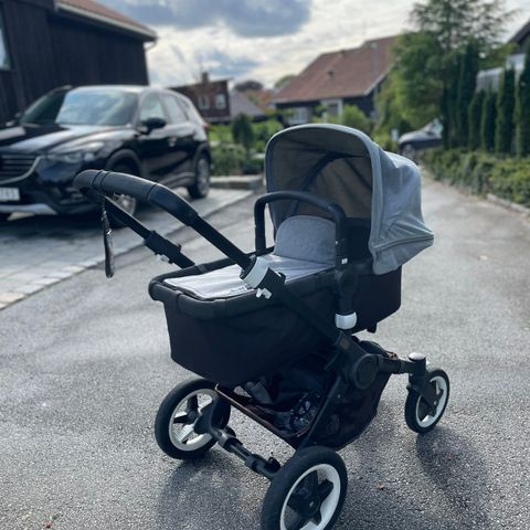 Bugaboo barnevogn Grey Melange/black on black