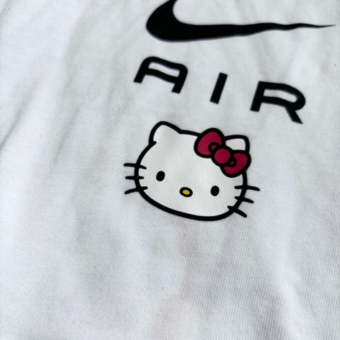 Hello Kitty Nike