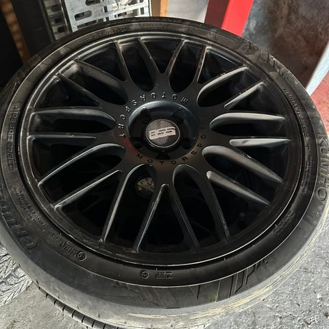 BSS Motorsport 19"-235/45