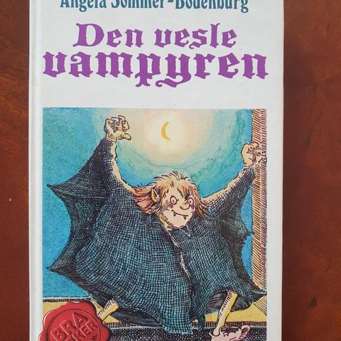 Den vesle vampyren"- Angela Sommer-Bodenburg-  fra 1980 tallet- bok 1,2,3,4 og 7