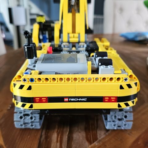 Lego Technic 8043 Motorized Excavator