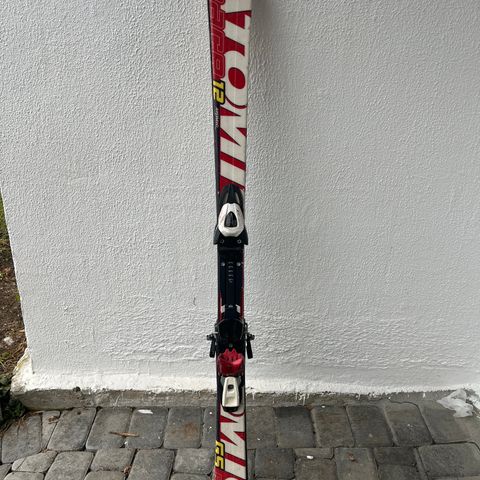 Alpinski- 137cm - brukt på trening selges.