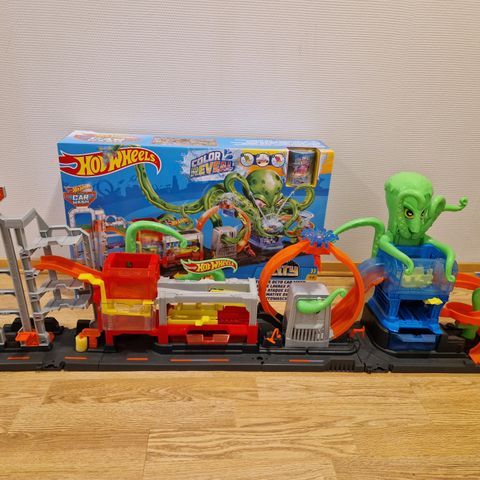 Hot Wheels Ultimate Octo Car Wash