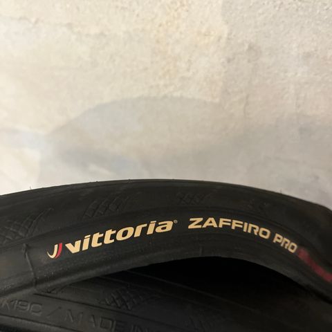 Vittoria zaffiro pro- graphine 2.0 700 * 28